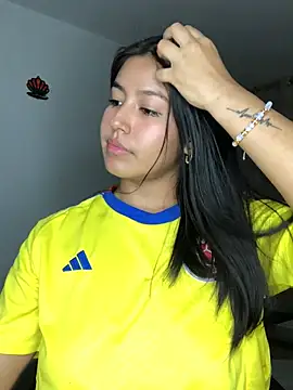 emmarossem (F teen) - suck cock