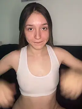 xluxulua (F young) - finger in pussy