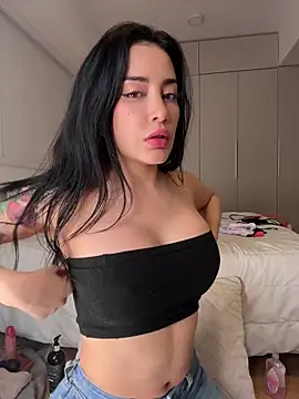 catalina_restrepo (Ask my age) - ⭐✨REMOVE TOP x 4 min⭐✨:fire: