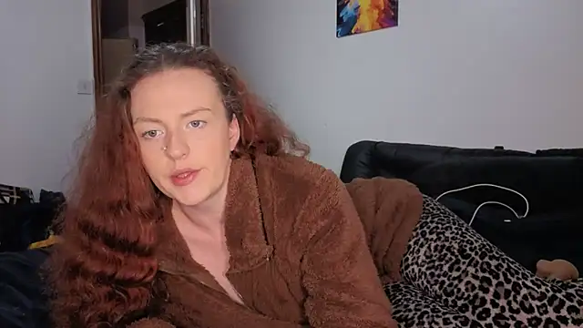 englishemily_69 (F young) - NIPPLE CLAMPS AND SUCK WHITE DILDO TEASE