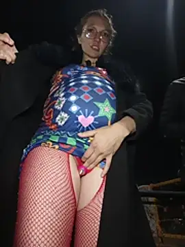 lucy_colee (Ask my age) - Lush in pussy vulse in ass