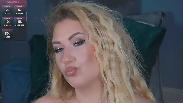 OndinaNoire live cam profile