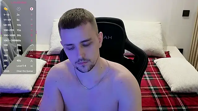 larstar01 (M young) - Happy Lars