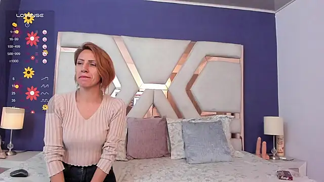 sara_evaanns - Sara_Evaanns's free webcam - UK Sex Cams