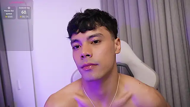 Dammon_Stallion live sex cam