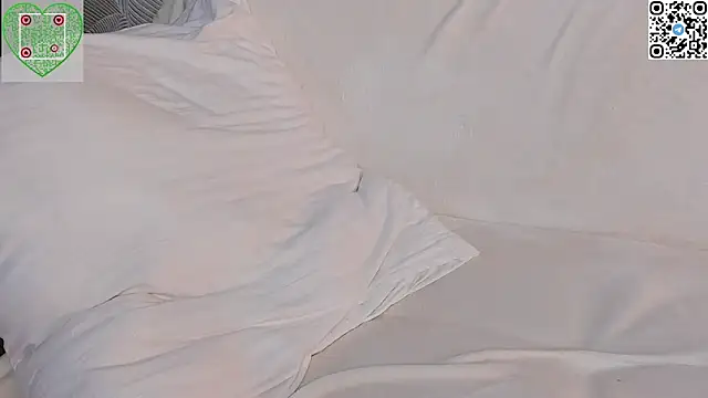 cherrylholme (F teen) - Oil show with my boobs&body😍❤