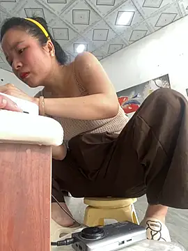 ivy_trix2 - Ivy_Trix2's free webcam - UK Sex Cams