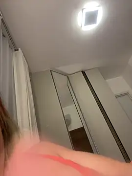 privsloirinha webcam