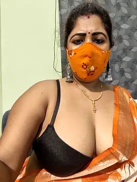 Webcam Model (Poly_bhabi) is live