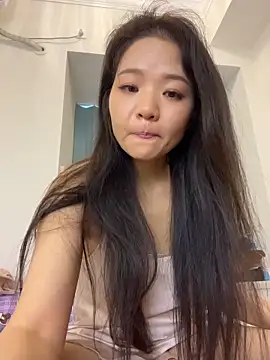 美女lucyxiaolulu在线直播