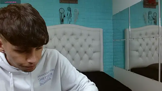 draxblade09 - DraxBlade09's free webcam - UK Sex Cams