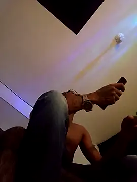 mellow_smoke - Mellow_smoke's free webcam - UK Sex Cams