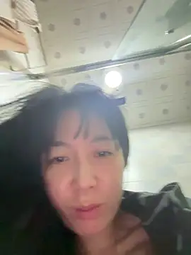 美女yourkeer在线直播