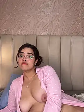 hannahst_ - Hannahst_'s free webcam - UK Sex Cams