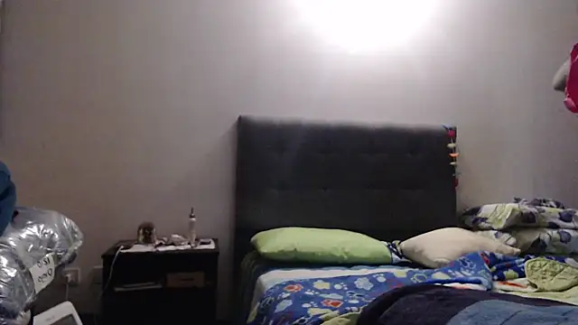 taniafirelux - Taniafirelux's free webcam - UK Sex Cams