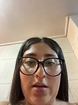 croftsmila live cam profile