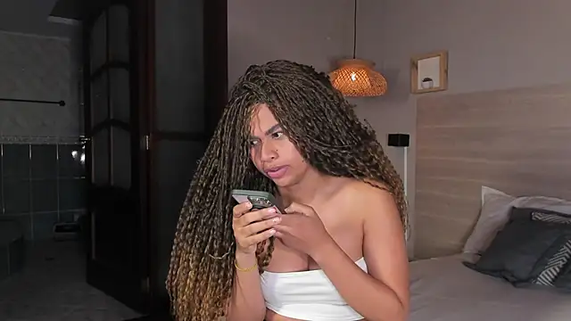 nayah__ - Nayah__'s free webcam - UK Sex Cams