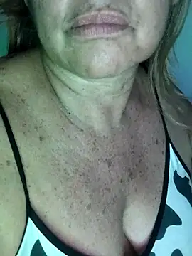 Webcam Model (Kasandra_Ho) is live