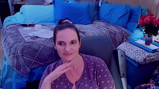 ninajaymes's Stripchat show and profile