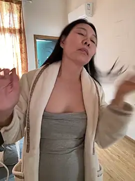 xiiuuff18 - Xiiuuff18's free webcam - UK Sex Cams