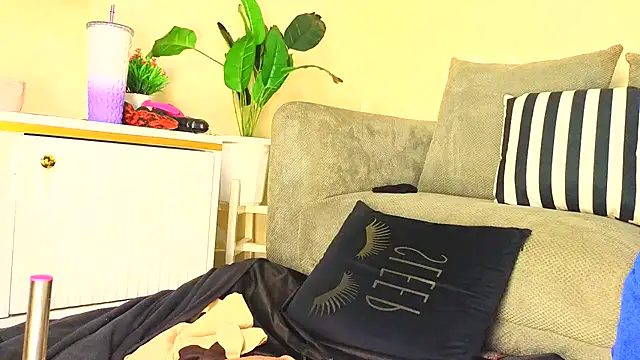 sexxy_mariana - Sexxy_mariana's free webcam - UK Sex Cams