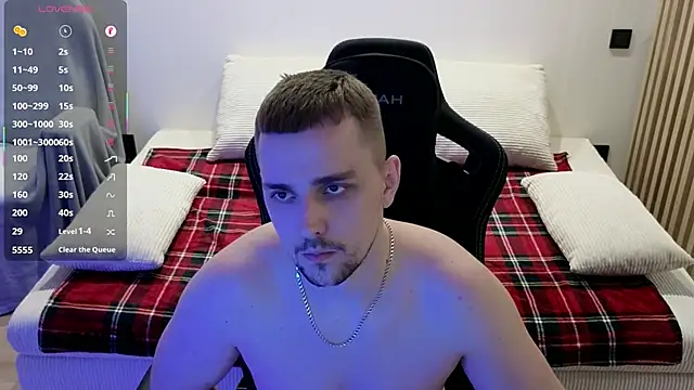 larstar01 (M young) - Happy Lars