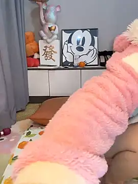 美女taozi18在线直播