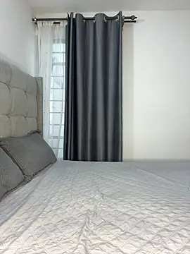 Webcam Model (prettiepearl)  is live.Free join now!