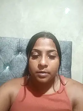 giselabrunette25 (F young) - 🦁grr + meow🦁