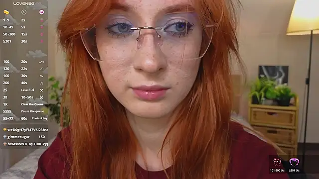 wickedember (F teen) - suck finger + eye contact