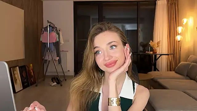 jolienne (F young) - shopping Victoria Secret xx