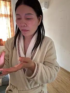 xiiuuff18 - Xiiuuff18's free webcam - UK Sex Cams