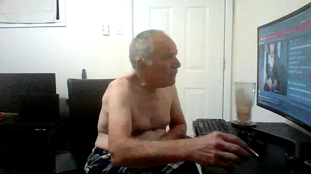 xxcuthulu23 (M grandpa) - buy a lovense edge 2