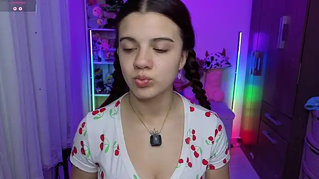 layla_castilloo (F young) - 🍭DeepThroat + drooling in my tits
