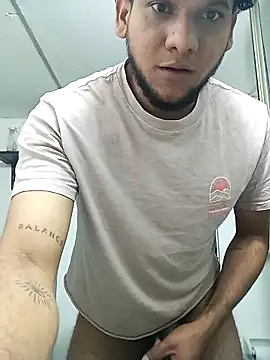 prototipoa45 (M young) - Show your cock and ass 😈🍆🍫🍑