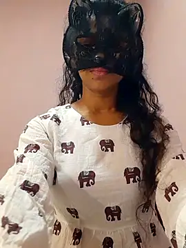 chathuni (F milf) - oil in full body