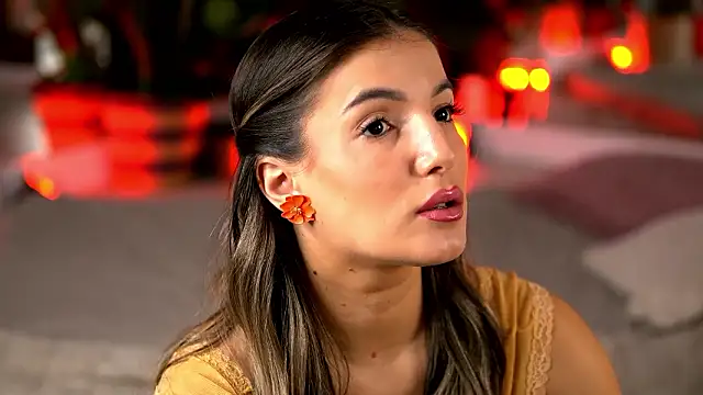 KellyMathews live sex cam