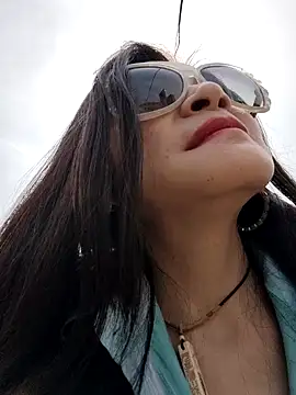 美女yinyin326在线直播