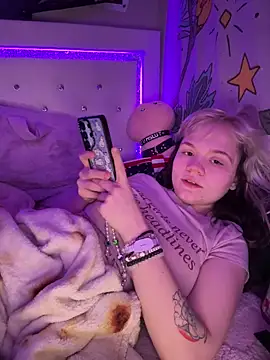 Cutiepiespanks live sex cam