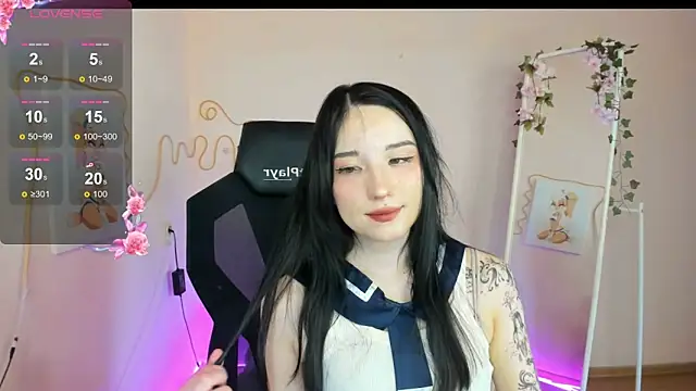 aliceeinwonderlanddd - AliceeinWonderlanddd's free webcam - UK Sex Cams