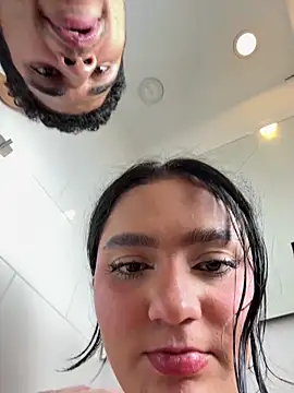 jhoanandscarlet - JhoanAndScarlet's free webcam