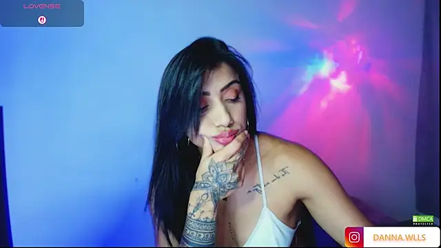 dannawells (F milf) - DILDO + DOMI AND FUCK ME !!!