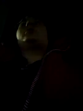 celeem_ (F young) - Sucking my tits