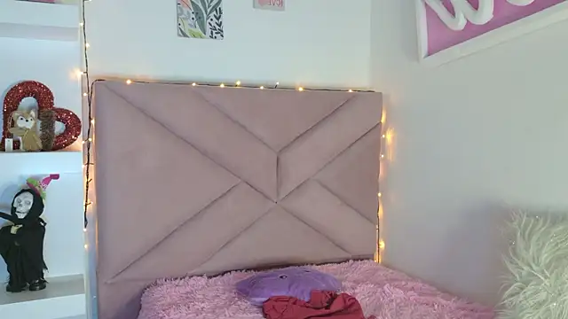 eva_sin18 live sex cam