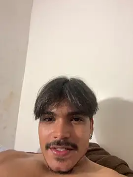 pretoboom14 - Pretoboom14's free webcam - UK Sex Cams