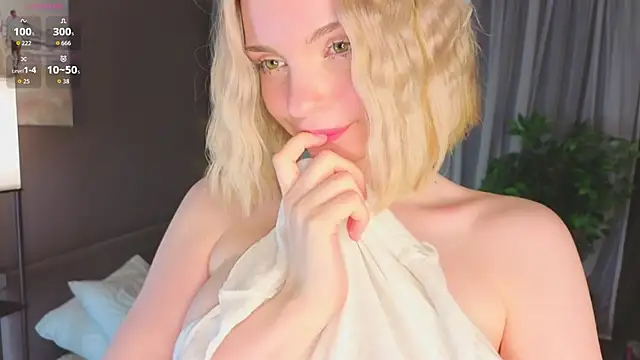 MaryFlare Live Webcam on Stripchat