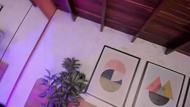 MiaKay1 live sex cam