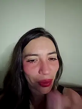 Webcam Model (loveuu-bae) is live