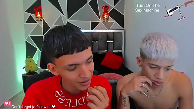 Juan_Nd_Steven Live Webcam on Stripchat