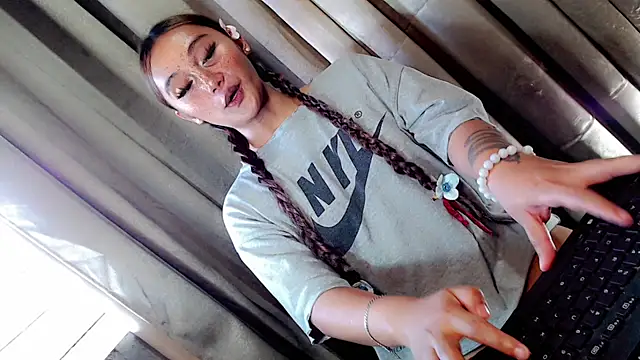 jessicasfantasy - Jessicasfantasy's free webcam - UK Sex Cams